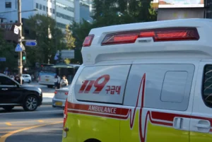 인천공항 서 쓰러진 외국인 임산부, 병원 못 찾아 2시간 방황…구급차에서 극적 출산