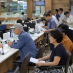 “내가 상위 30%라고요?” 고유가 피해지원금 2차 신청 현장서 탈락 속출