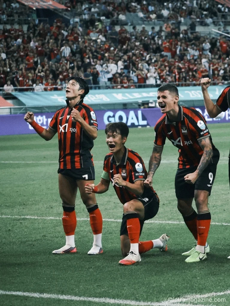 FC서울과 인천 유나이티드의 2026년 K리그1 경인더비 경기 장면