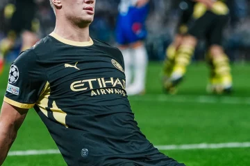 "골 못 넣으면 밥 못먹는다" 맨시티 포르투 원정 2-0 완승, 홀란 UCL 36골 아구에로와 나란히