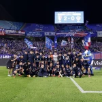 수원 삼성이 충남아산을 2-0으로 꺾고 K리그2 선두를 지키는 경기 장면