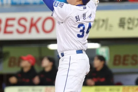 삼성 라이온즈 플레이오프 2차전 최형우 대활약