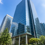 서울 강남구 역삼동에 위치한 ㈜GS 본사 사옥 외관
