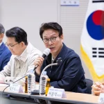 김 의원은 29일 유시민 작가의 정부·여당 및 이재명 대통령 비판에 대해 별도로 평가하거나 답할 필요가 없다는 입장을 밝혔다. (사진=김민석 SNS)