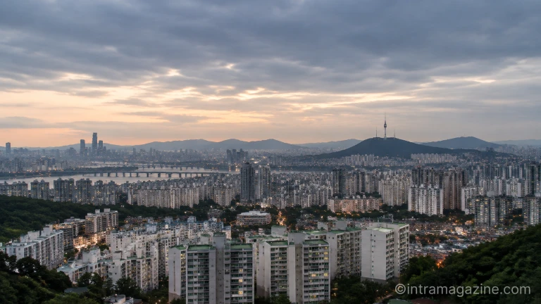 서울 도심의 아파트 단지와 주택 밀집 지역 전경